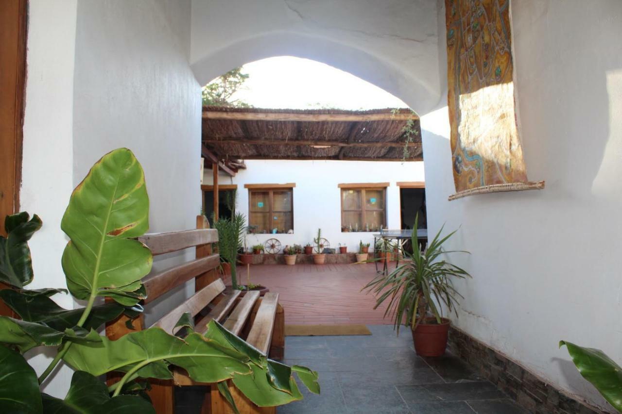 La Casa Del Pueblo Pensión *
